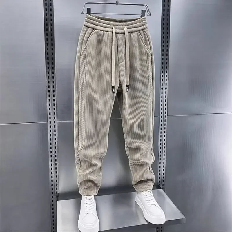 Hermann | Trendy Hose im Rippen-Stil