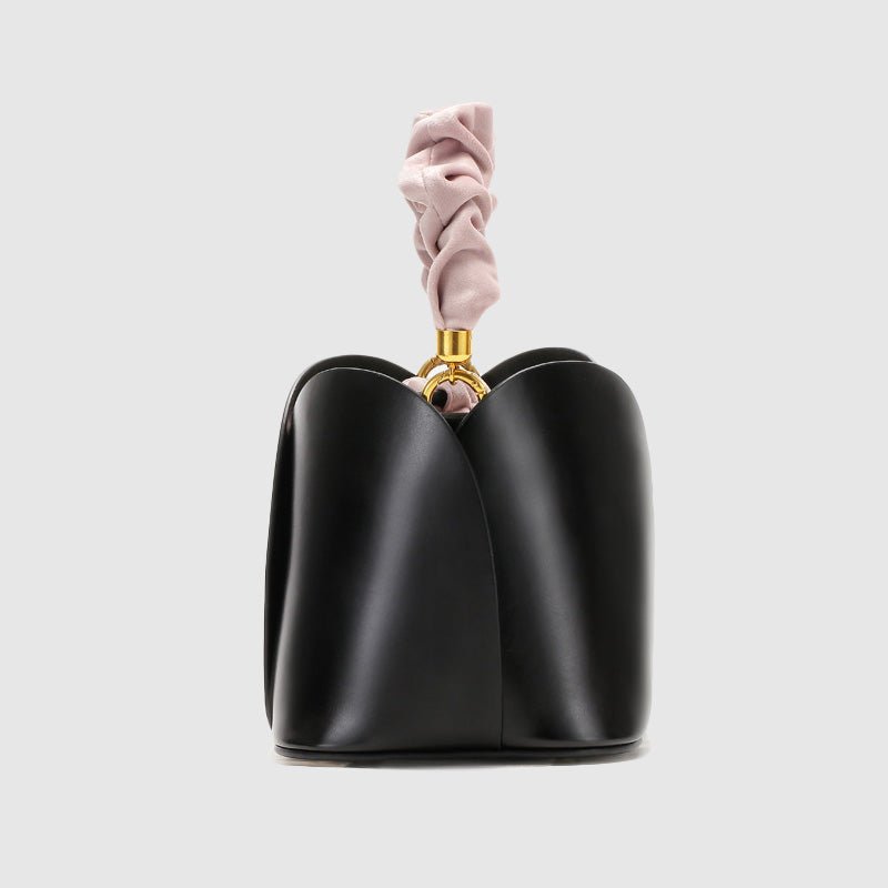 JULEIKA I LUXURIÖSE LEDERHANDTASCHE