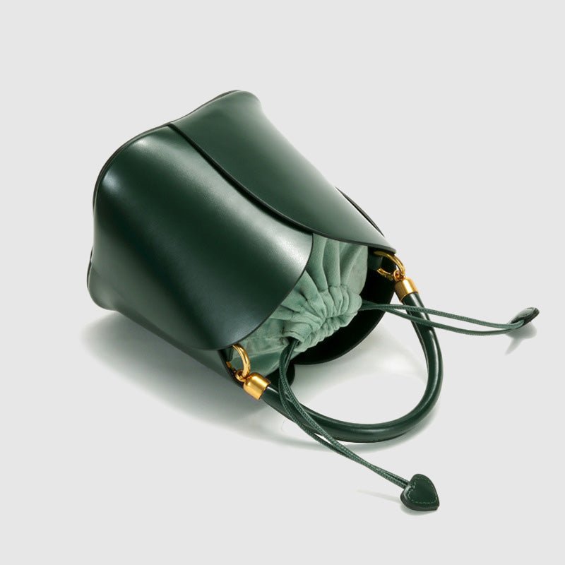JULEIKA I LUXURIÖSE LEDERHANDTASCHE