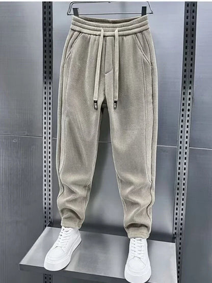 Hermann | Trendy Hose im Rippen-Stil