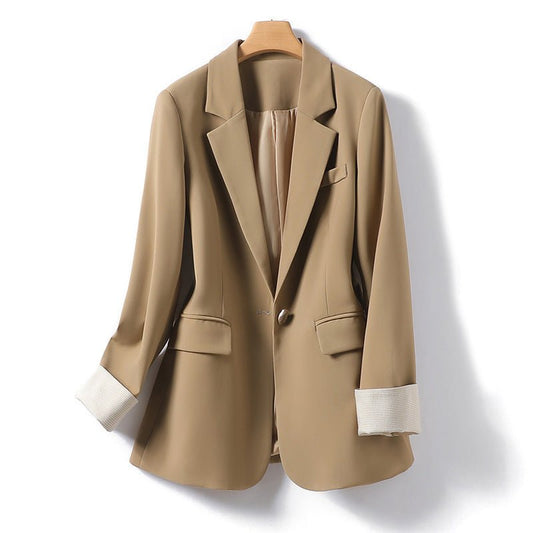 VALA I MODISCHER KHAKIFARBENER BLAZER