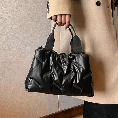 CYRA I KLASSISCHE LEDERHANDTASCHE