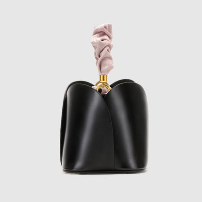 JULEIKA I LUXURIÖSE LEDERHANDTASCHE